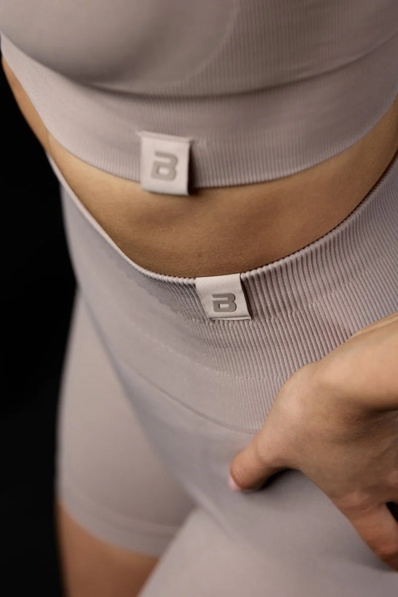 SHAPING SEAMLESS LIFT UP pantalón corto para mujer - Image 3